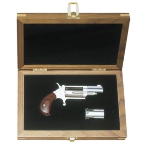 Revolver NAA-22MC-C cal. 22 Mag с дървена кутия